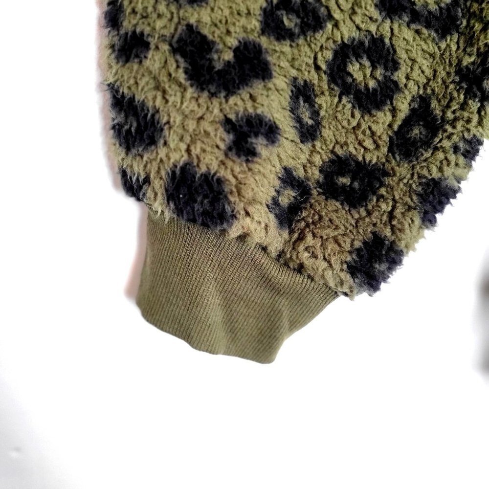 Workshop Republic Clothing Top Leopard Green Sherpa Sweatshirt Women SIze 2X - Picture 9 of 13